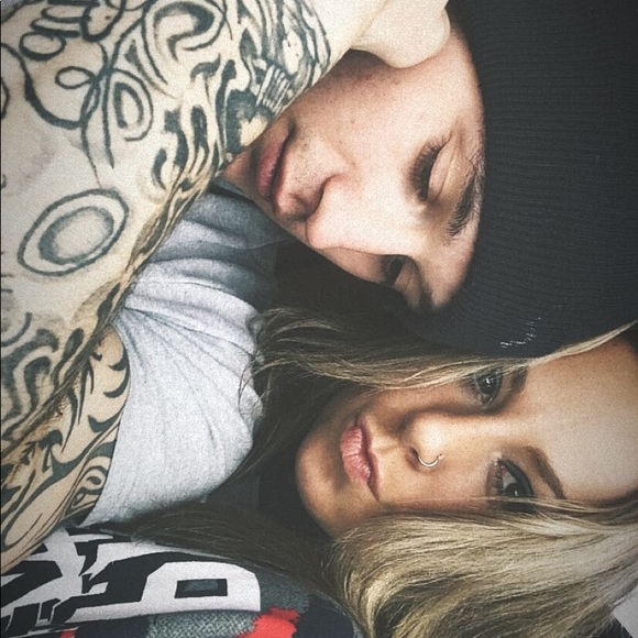 Meet your Posher, Cassie - Picture 5 of 8